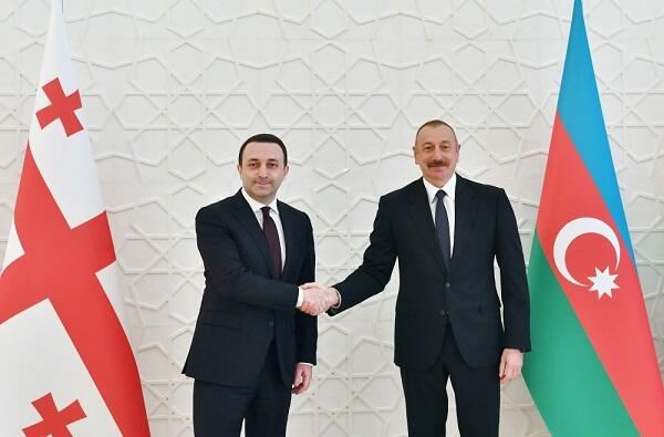 Əliyev və Qaribaşvili mətbuata bəyanatlarla çıxış edir - Canlı