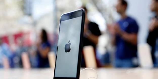 Dünyanın ən böyük iPhone müəssisəsində HƏYƏCAN: 300 min işçi...