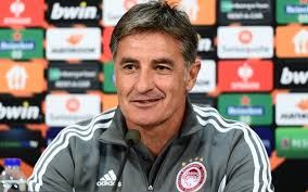 \"Olimpiakos\"un baş məşqçisi istefa verib 