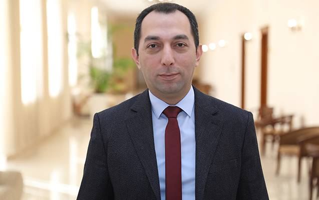 Yeniyetməyə görə işdən çıxarılan baş həkimin yerinə yeni təyinat 