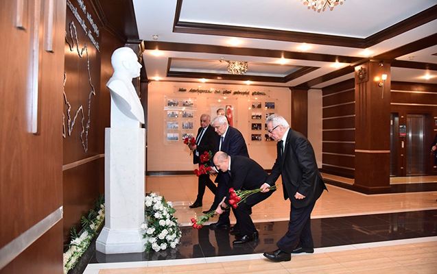 “Heydər Əliyev və Azərbaycanda milli intibah dövrü” mövzusunda toplantı keçirildi - Fotolar