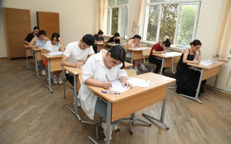 Aprelin 9-da 48 minə yaxın şagird buraxılış imtahanı verəcək 