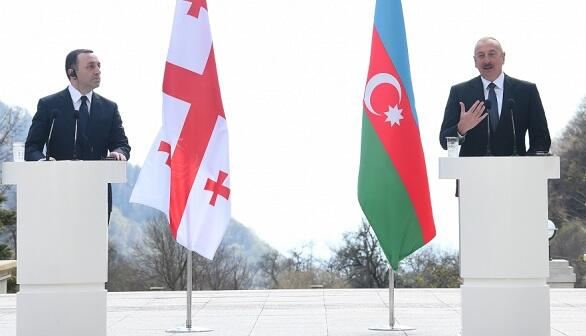 Əliyev və Qaribaşvili mətbuata bəyanatla çıxış etdi 