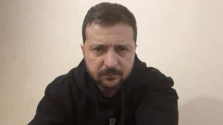 Zelenski: Rusiya Zaporojyeni bombaladı - ölənlər var