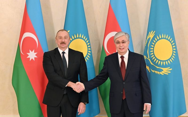 Azərbaycan və Qazaxıstan prezidentləri mətbuata bəyanatlarla çıxış ediblər 