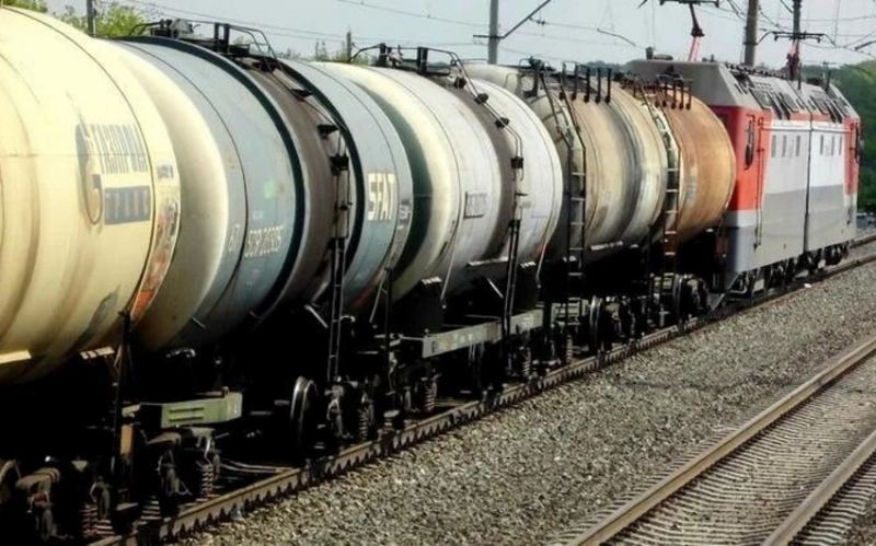 Rusiya İrana dəmir yolu ilə yanacaq tədarükünə başlayıb 