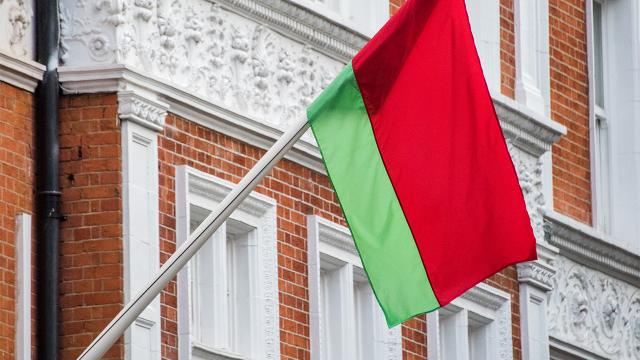 Belarus Qərbi nüvə silahı ilə hədələdi 