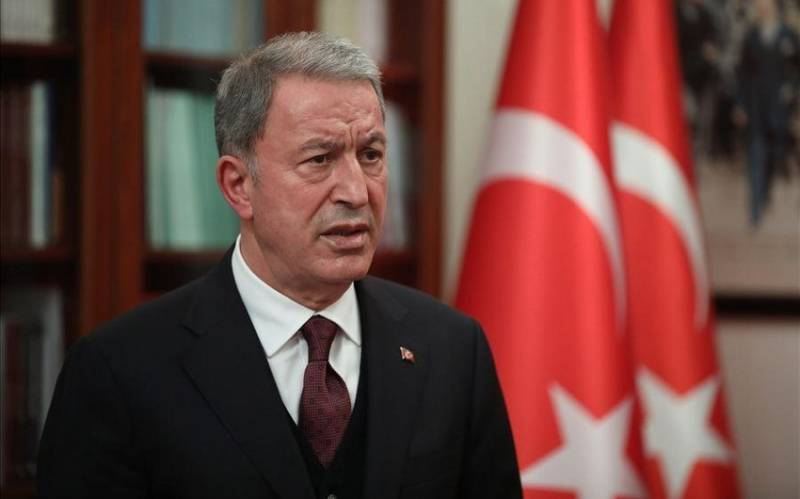 \"Azərbaycan türklərinin yanında olmağa davam edəcəyik\"- Hulusi Akar başsağlığı verdi