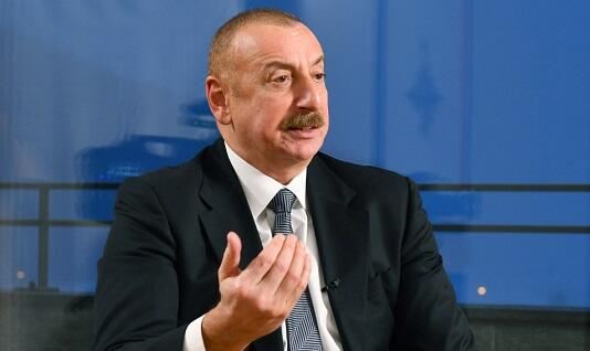 Prezident bayrağımızın yandırılmasından danışdı 