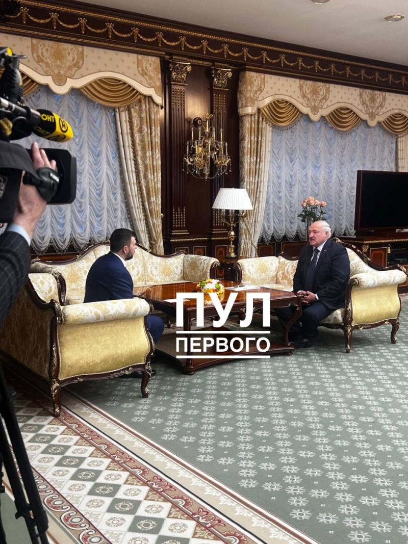 Lukaşenko Donetsk Xalq Respublikasının rəhbəri ilə görüşüb 