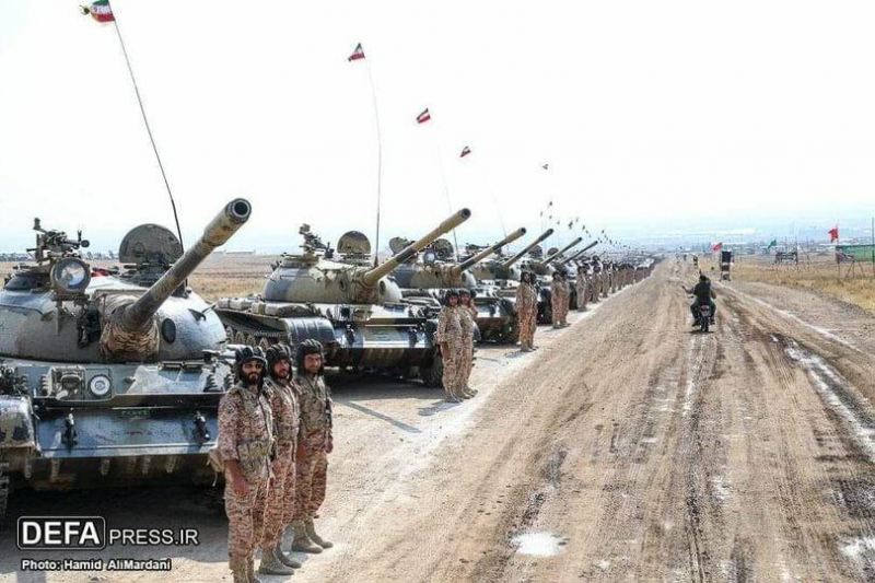 İran hərbi gücünü nümayiş etdirir: Tehranda parad – Video