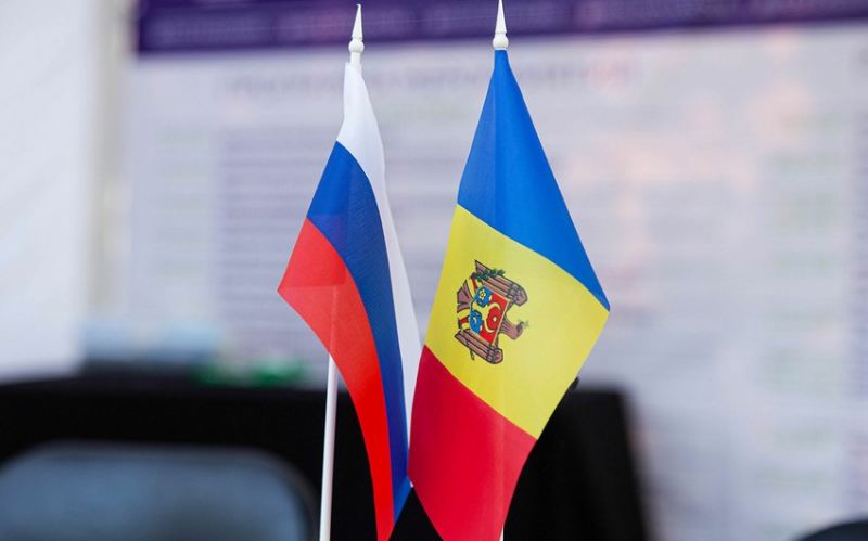 Moldova Rusiya səfirliyinin əməkdaşını ölkədən çıxarıb 