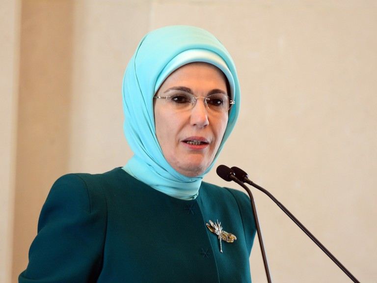 Əminə Ərdoğan Sərvər Bəşirli ilə görüşdü 