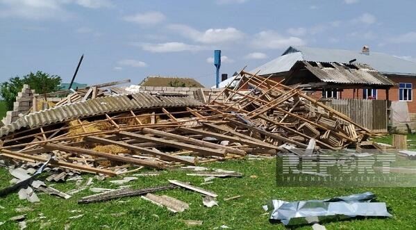 Masallıda qasırğa və leysan: 30 evə ziyan dəydi - Foto 