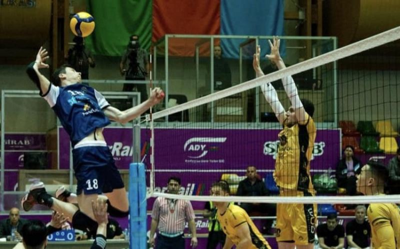 Kişi voleybolçular arasında \"Heydər Əliyev kuboku\"nun finalçıları bəlli olub 