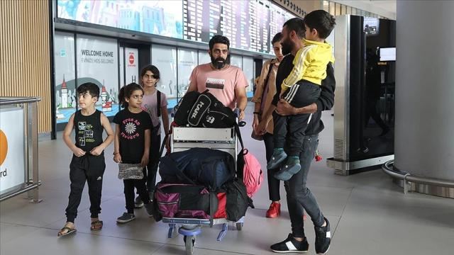 50-dən çox ölkə öz vətəndaşlarını Sudandan təxliyə edib 