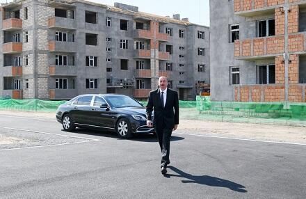 Prezident Samuxa getdi 