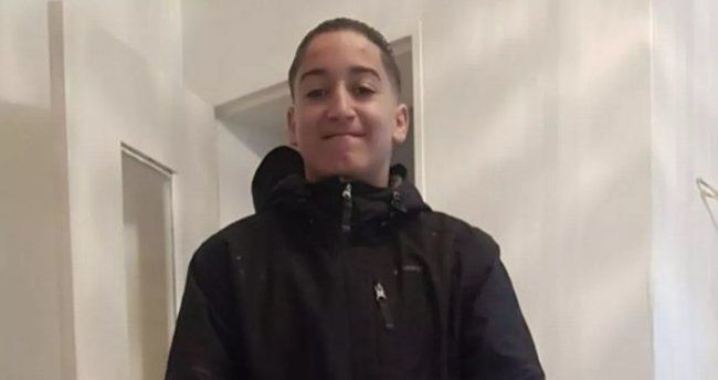 Fransada müsəlman yeniyetməni öldürən polislər məhkəmə qarşısına çıxıb 