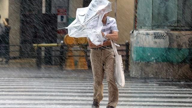 Yaponiyanı vuran “Lan” qasırğası nəticəsində 20 nəfər xəsarət alıb 
