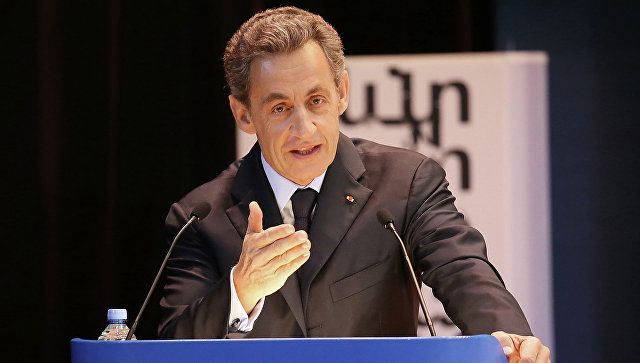 Sarkozi Putinin cinayət ortağıdır - Ukrayna 
