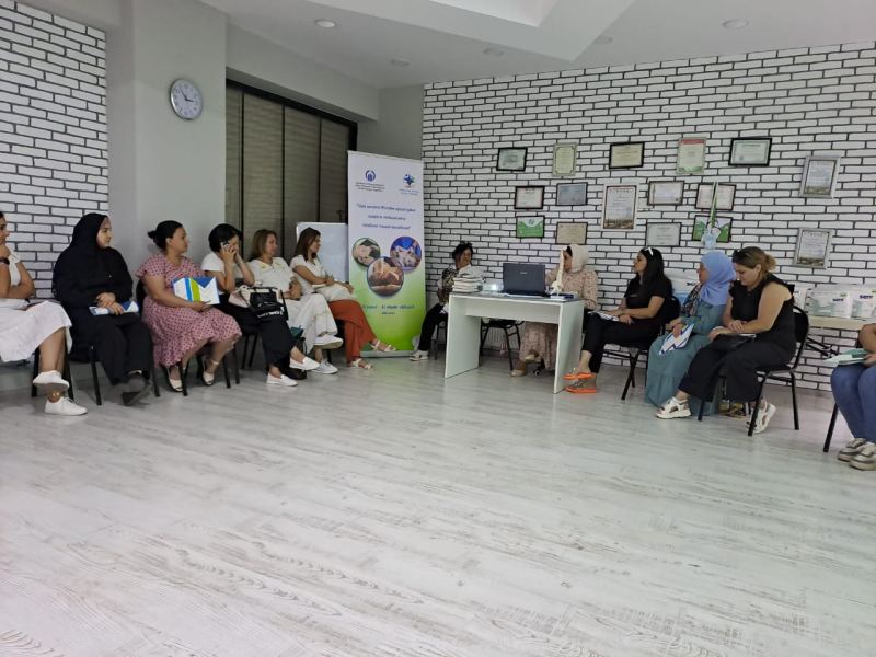 Serebral iflicdən əziyyət çəkən uşaqların valideynləri masaj kurslarına cəlb edildi - Fotolar