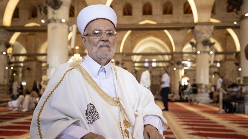 Məscidül-Əqsanın imamı: İsrail Əqsanı boşaltmaq üçün “dini müharibə” aparır 