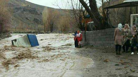 Güney Qaradağda sel 61 kəndə zərər vurdu 