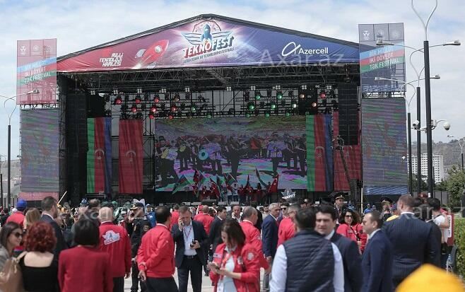 \"Texnofest\"də Azərbaycan guşəsi: AKP-li millət vəkili baş çəkdi 