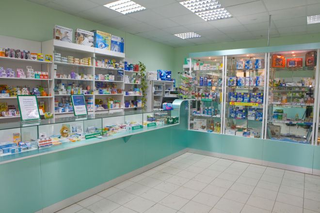 Nazirlik 21 aptekdə yoxlama apardı 