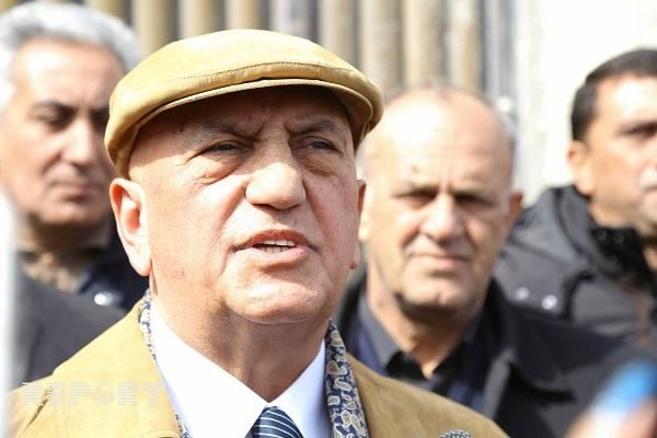 Əli İnsanov da İlham Əliyevi dəstəklədiyini açıqladı 