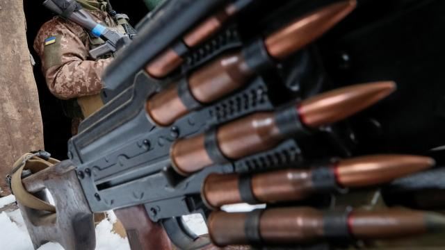Xaricdə yaşayan ukraynalı kişilər hərbiyə çağırılacaq 