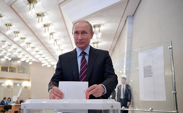 Putinin seçkidəki rəqibləri onlar olacaq - Siyahı 