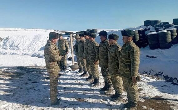 Zakir Həsənov bir qrup zabiti Qarabağa göndərdi 