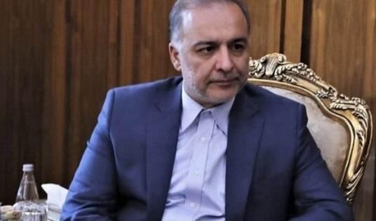 İran səfiri İrəvanda məktəbdə görüş keçirdi 