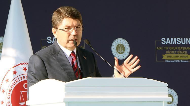 Türkiyənin Ədliyyə naziri: Türkiyənin yeni konstitusiyaya ehtiyacı var