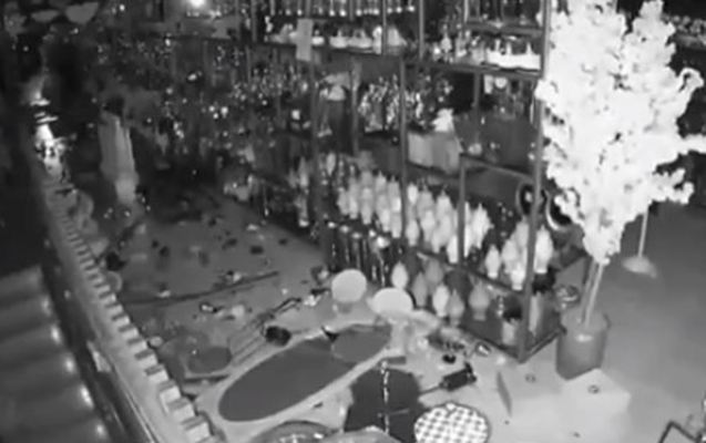 Türkiyədə zəlzələ anı - Video 