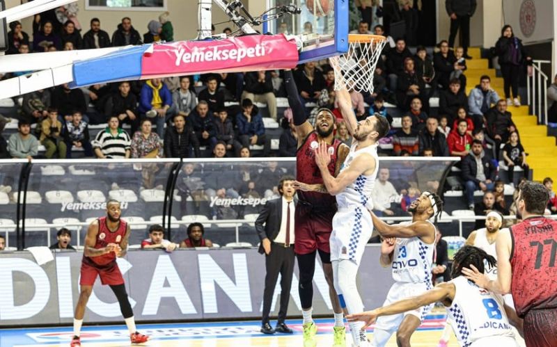 Türkiyə komandası avrokubok oyununun təxirə salınmasını istəməyib 