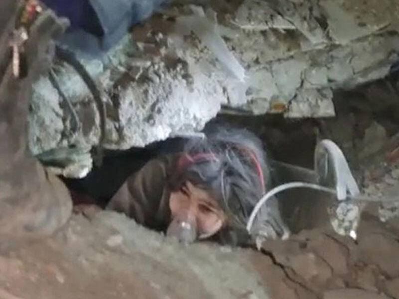 12 yaşlı qız mesajla 12 insanı xilas etdi - Zəlzələ möcüzəsi (VİDEO/FOTO)