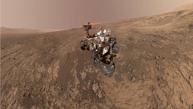 NASA-nın kosmik gəmisi Marsda qurumuş göl izləri aşkar edib 