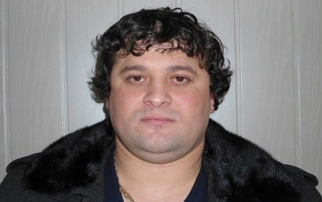 Məşhur “qanuni oğru” həbs olundu 