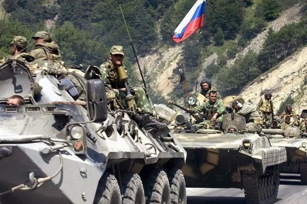 Rusiya 1800 tank, 400 qırıcı ilə hücuma hazırlaşır 