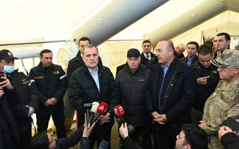 XİN başçısı Türkiyədə səhra xəstəxanasındakı tibb işçilərinə təşəkkür edib 