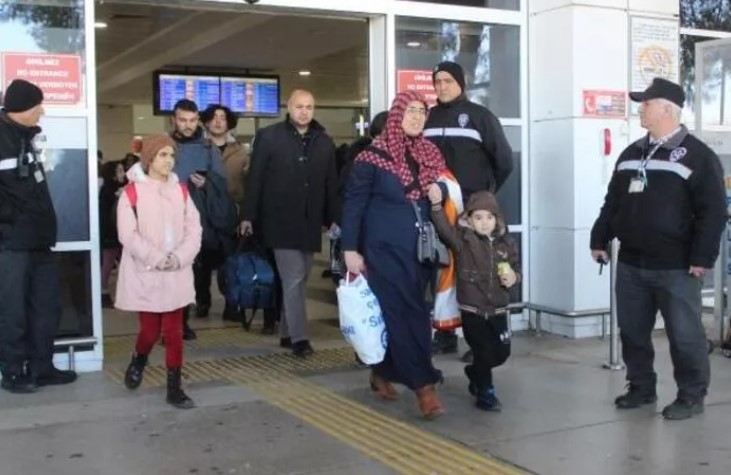 Türkiyədə  zəlzələdən zərərçəkən 100 min nəfər otellərə yerləşdirilib 