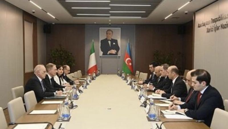 İtaliya-Azərbaycan Universitetinin inşası nə yerdədir? 