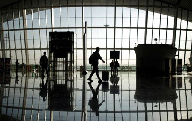 Almaniyada bir sıra hava limanlarında bütün uçuşlar təxirə salındı 