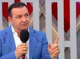 Vasif Məhərrəmli əsəbiləşdi: Şiş dodaqları TikTok-a buraxmasınlar 