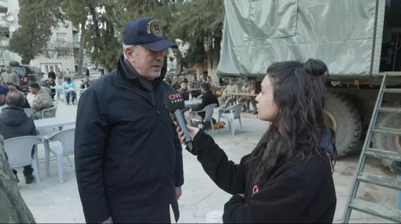 Hulusi Akar: Zəlzələdə 100 əsgərimiz şəhid oldu 