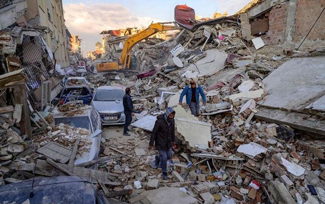 “Yeni evlər fay xəttindən 500 metr aralıda tikiləcək” 