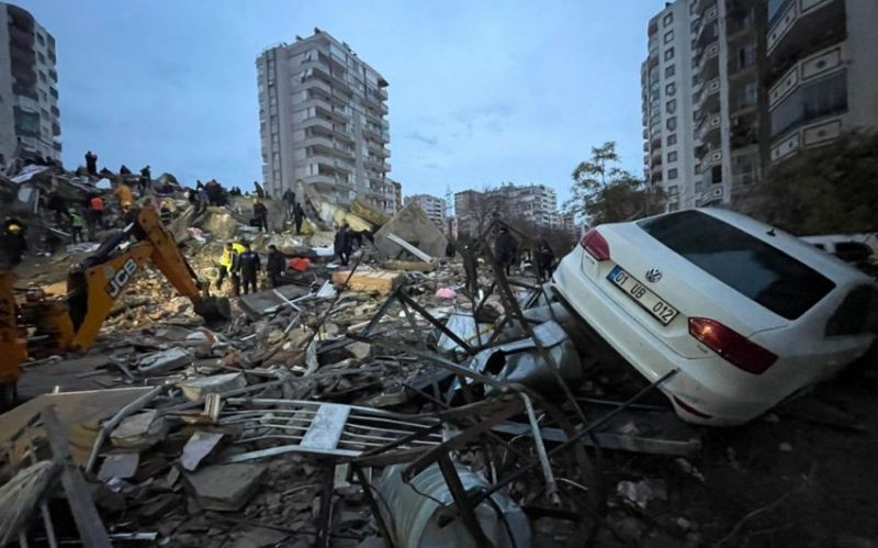 Türkiyədə zəlzələdə 448 tibb işçisi həlak olub 
