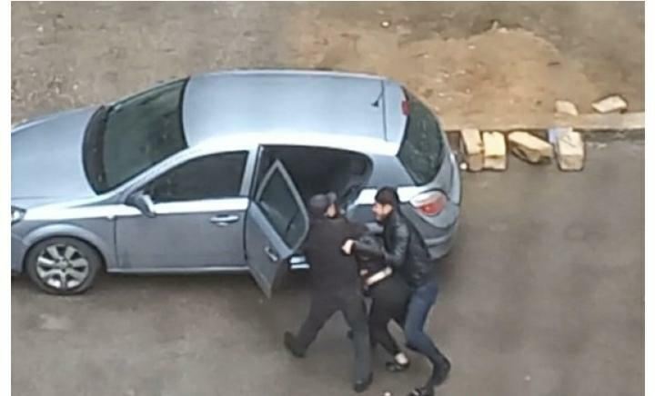 Bakıda qadını qaçıran əri və qayınanası olub - VİDEO